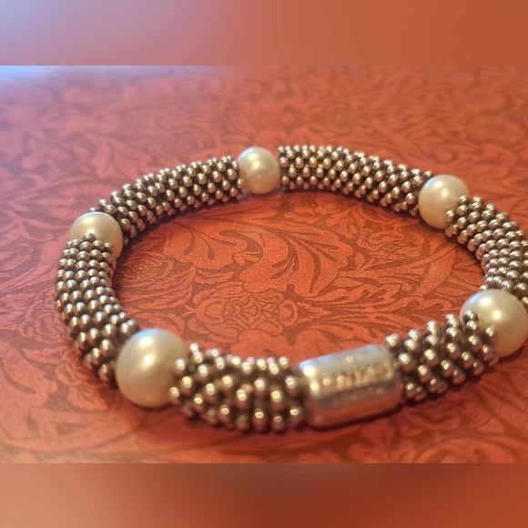 Jewelry - Links of London  bracelet with freshwater  pearls